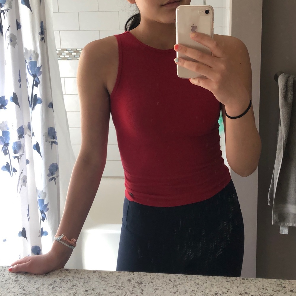 red Holister tank top!